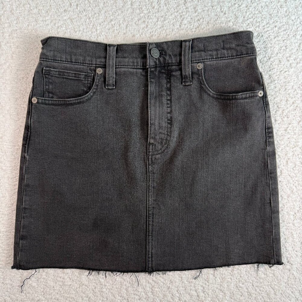 Madewell Stretch Denim Straight Mini Skirt in Ashcraft Wash: Raw-Hemmed 26